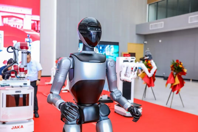 筑夢科技積極參與中僑節卡機器人產教融合項目！